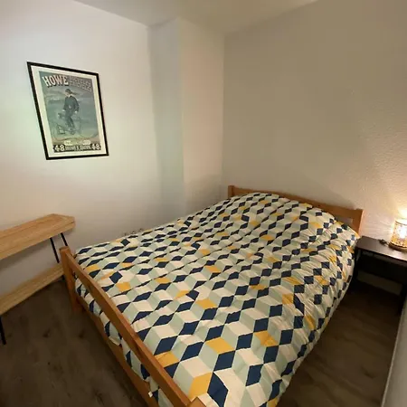 Apartamento Avec Terrasse Et Parking, 2 Chambres, Au Coeur Des Montagnes - Fr-1-812-90 *