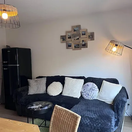 Avec Terrasse Et Parking, 2 Chambres, Au Coeur Des Montagnes - Fr-1-812-90 * Cauterets