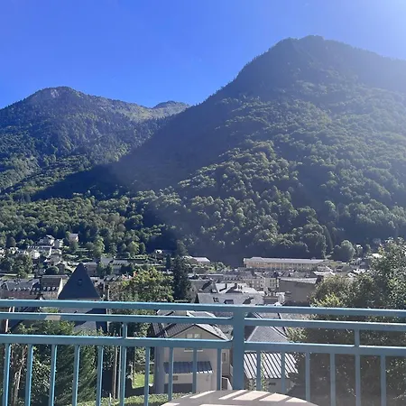 Apartamento Avec Terrasse Et Parking, 2 Chambres, Au Coeur Des Montagnes - Fr-1-812-90 *
